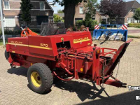 Persen / Balenpers / Pakkenpers New Holland 570 balenpers