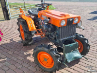 Compact tractor Kubota B7000
