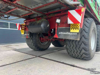 Opraapwagen Strautmann Giga Vitesse CFS 4002DO. Doseerwagen.