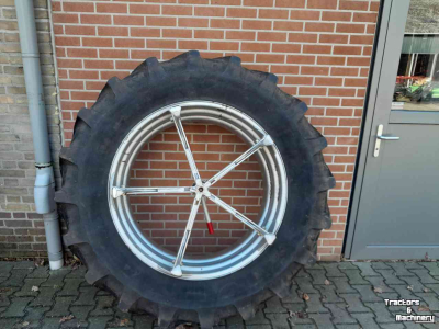 Wielen, Banden, Velgen & Afstandsringen Michelin 16,9r38