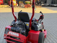 Zitmaaier Ferris ISX2200 / 61" Zero Turn zitmaaier met wegverlichting