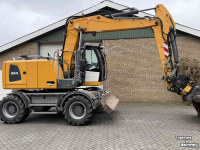 Graafmachine Liebherr A914 met Engcon draaikantelstuk