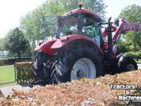 Tractor / Trekker Case-IH Puma 140 met voorlader