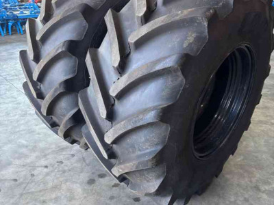 Wielen, Banden, Velgen & Afstandsringen Bridgestone VF 600/65r28 VF 710/70r38