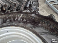 Wielen, Banden, Velgen & Afstandsringen Mitas 540/65R30