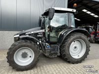 Tractor / Trekker Massey Ferguson 5713-S Dyna-4