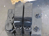 Tractor / Trekker New Holland Midmount ventielenblok - 2 elektrische ventielen - CNH - 84230200 / 47433959