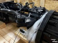 Tractor / Trekker New Holland Vooras - NewH T7 HD / Case-IH OPTUM / Steyr  TERRUS Parts no:47676815