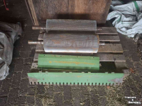 Gebruikte onderdelen van veldhakselaars John Deere Korrelkneuzer rollen / Kneuzerrollen