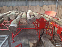 Kliefmachine / Houtklover  Houtklover Hakki Pilke HP55 PRO houtkloverset voorraadtafel en afvoerband