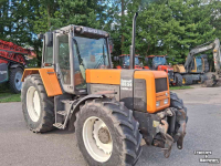 Tractor / Trekker Renault 155.54 turbo