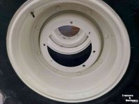 Wielen, Banden, Velgen & Afstandsringen Trelleborg 540/65R28 100% TM 800