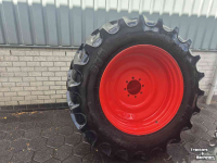 Wielen, Banden, Velgen & Afstandsringen BKT 480/80-42 afkomstig fendt 516