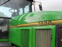 Traktoren John Deere 7600 Tractor