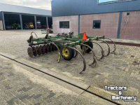 Cultivator John Deere kultivator getrokken 3.50 m , cultivator