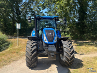 Tractor / Trekker New Holland T6 145 DC