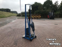 Overige inschuurmachines en toebehoren  Zakkenlift elecktrisch/hydraulisch