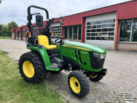Compact tractor John Deere 3038E
