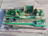 Gebruikte onderdelen van tractoren John Deere diverse trekhaken John Deere