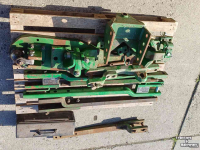 Gebruikte onderdelen van tractoren John Deere diverse trekhaken John Deere