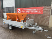 Overige reiniging- en veegmachines en toebehoren  Zoutstrooier op aanhanger