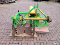 Aardappelrooier  zij schudlichter  / zij rooier