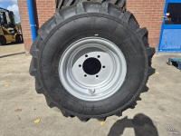 Wielen, Banden, Velgen & Afstandsringen BKT 365/70R18