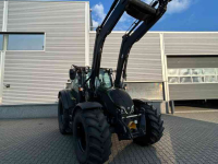 Tractor / Trekker Valtra N155 Tractor met voorlader