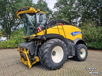 Veldhakselaar New Holland FR 780