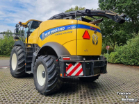 Veldhakselaar New Holland FR 780