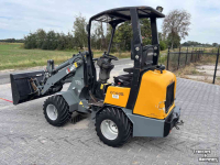 Shovel / Wiellader / Kniklader Giant D263S shovel