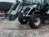 Front-laders / Frontlader / Voorlader New Holland snr 660