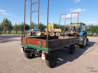 Dieplader / Aanhanger  VIERWIELIGE LANDBOUWWAGEN