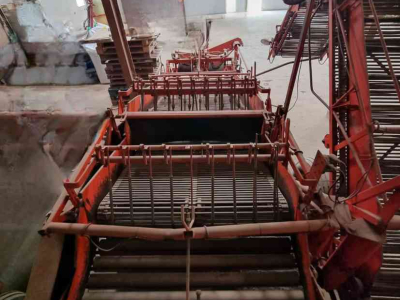 Aardappelrooier Amac D2 wagenrooier