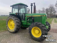 Traktoren John Deere 4055 Powershift JD 7,6 liter