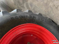 Wielen, Banden, Velgen & Afstandsringen Michelin 540/65R30 op 10 gaats Fendt velg