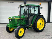 Tractor / Trekker John Deere 5400