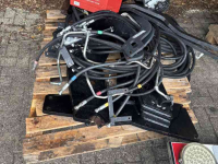 Overige traktoren en toebehoren Alö Aanbouwdelen en  elektrische bediening Alo Quick