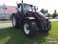 Tractor / Trekker Valtra T214 Direct