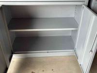 Magazijnstellingen / Winkelstellingen  Folder kasten