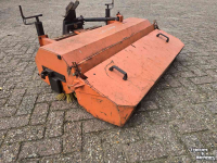 Veegmachine Kubota Veegmachine 125 cm