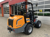 Shovel / Wiellader / Kniklader Giant G2700 HD+