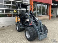 Shovel / Wiellader / Kniklader Giant G2700 HD+