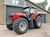 Tractor / Trekker Massey Ferguson 7715S Eff. Dyna-6