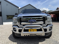 Pick-up Ford 6.7 V8 Powerstroke. Superduty, Lariat, Crew-Cab, Grijs kenteken.