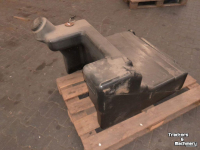 Diverse gebruikte onderdelen Massey Ferguson BRANDSTOFTANK 3000-SERIE