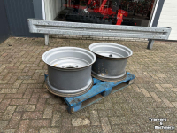 Wielen, Banden, Velgen & Afstandsringen Massey Ferguson VELGEN 24X14 INCH