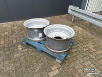 Wielen, Banden, Velgen & Afstandsringen Massey Ferguson VELGEN 24X14 INCH