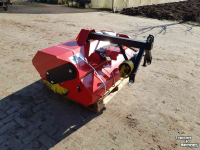 Zitveegmachine / Veeg-zuigmachine  Veegmachine 1.25 mtr aftakas aangedreven met opvangbak