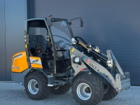 Shovel / Wiellader / Kniklader Giant G2700